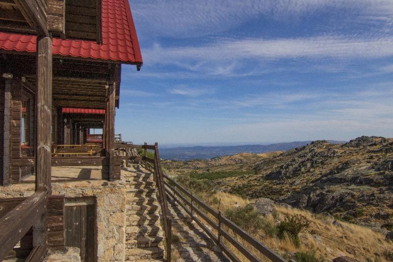 Luna Chalets Da Montanha - Serra Da Estrela 코빌라 객실 사진